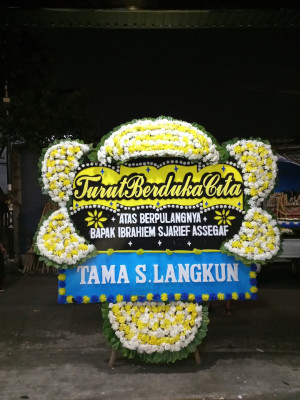 Papan Bunga Duka di Duasadara